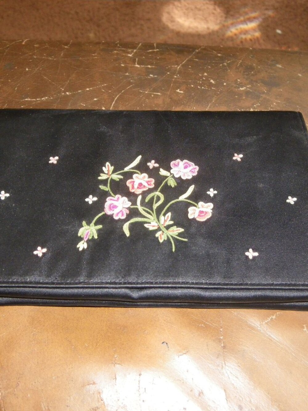 Vintage Womenβs Small Evening Clutch Bag Satin Finish w/ Floral Embroidery Paris